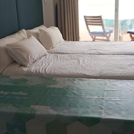 Seafront Apartment With Open-Air Heated Pool Fuengirola Zewnętrze zdjęcie