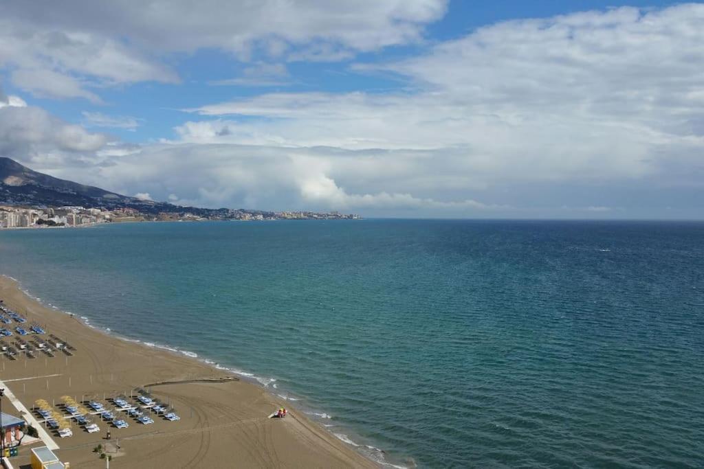 Seafront Apartment With Open-Air Heated Pool Fuengirola Zewnętrze zdjęcie