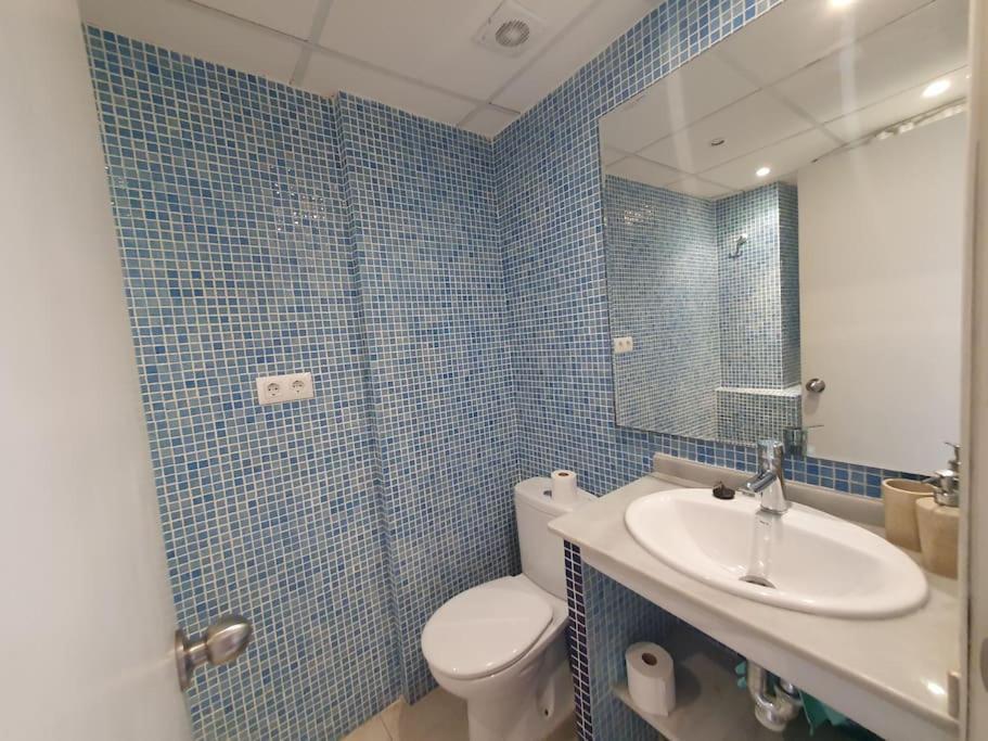 Seafront Apartment With Open-Air Heated Pool Fuengirola Zewnętrze zdjęcie